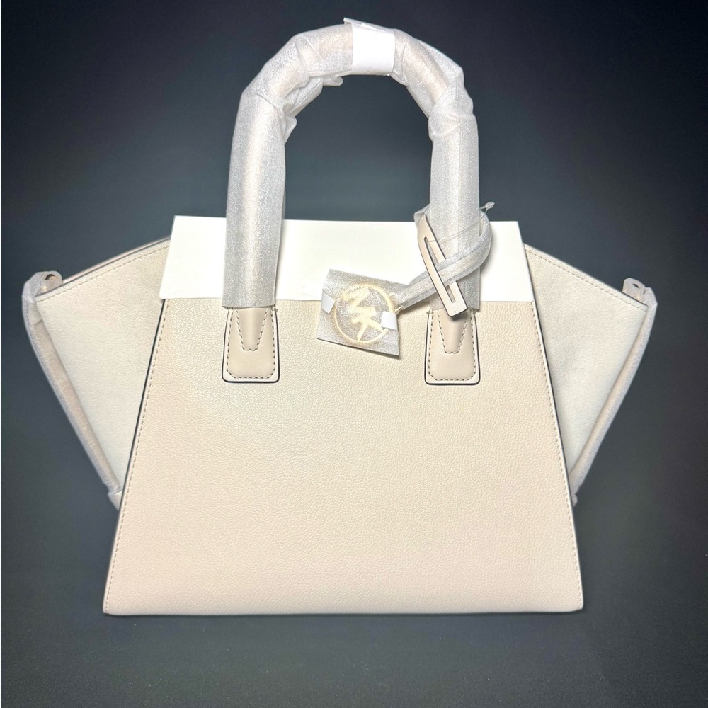 Michael Kors Avril Extra Large Top Zip Tote Shoulder Leather Bag Light Cream
